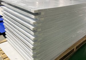 4x8 corrugated plastic sheet (1)